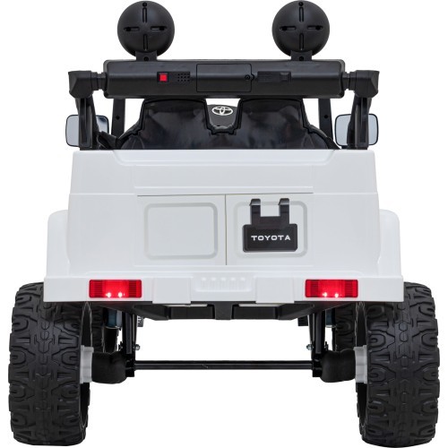 Elektromobilis Toyota FJ Cruiser, balts