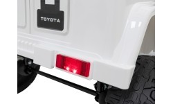 Elektromobilis Toyota FJ Cruiser, balts