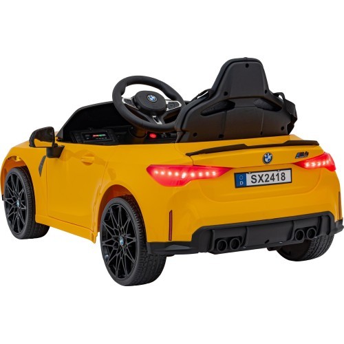 Elektromobilis BMW M4, dzeltens
