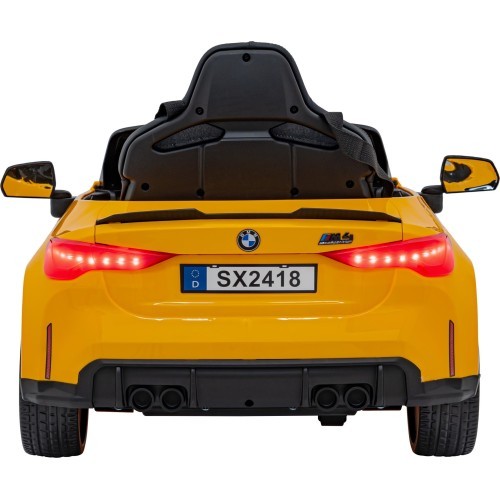 Elektromobilis BMW M4, dzeltens
