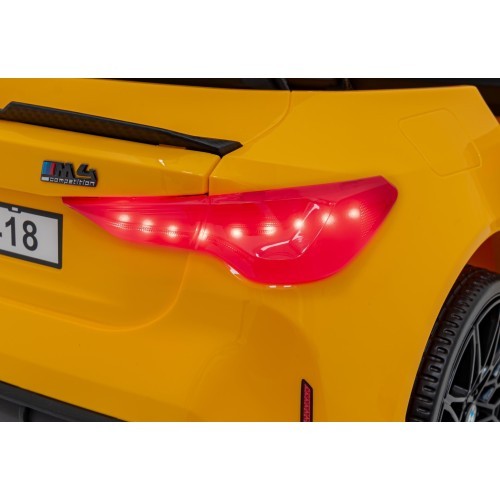 Elektromobilis BMW M4, dzeltens