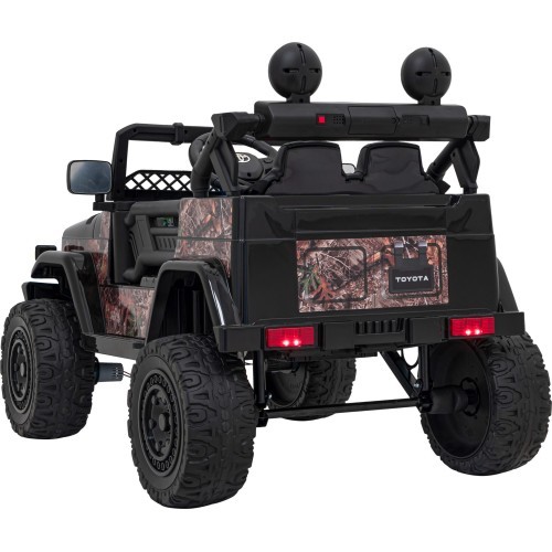 Toyota FJ Cruiser, melna