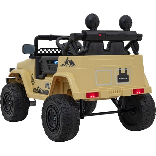 Toyota FJ Cruiser Beige