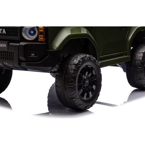 Toyota Land Cruiser PRADO Green Vehicle