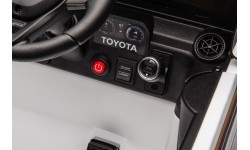 Elektromobilis Toyota Land Cruiser PRADO, balts