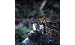 Фонарь-налобный фонарь Fenix HP30R V2.0