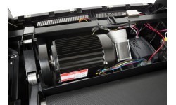 Skrejceliņš Newton Fitness T12 Commercial Black Series