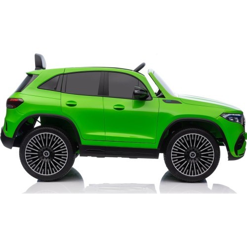 Vehicle Mercedes Benz EQA 250 Green