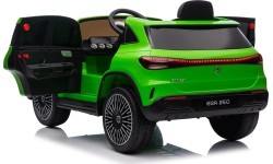 Электромобиль Mercedes Benz EQA 250, зелёный