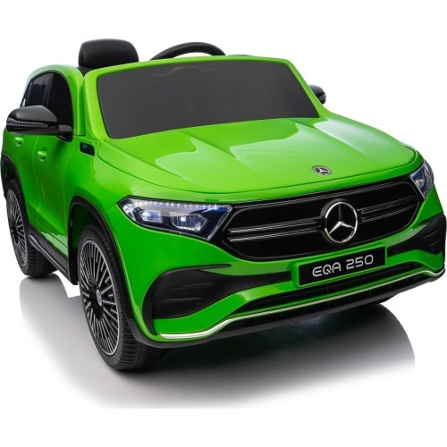 Электромобиль Mercedes Benz EQA 250, зелёный
