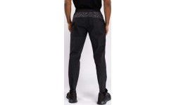 Спортивные брюки Venum x Topuria Unmatched Edition - чёрный/золотой