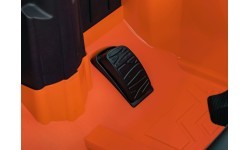 Elektromobilis Land Rover Defender 110 SVX Concept, oranžs