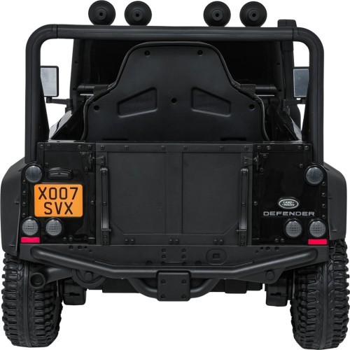 Elektromobilis Land Rover Defender 110 SVX Concept, melns