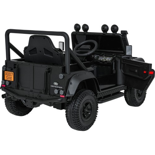 Elektromobilis Land Rover Defender 110 SVX Concept, melns