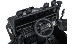 Elektromobilis Land Rover Defender 110 SVX Concept, melns