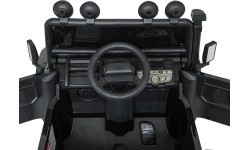 Elektromobilis Land Rover Defender 110 SVX Concept, melns