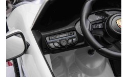Vehicle Porsche 911 GT3 STRONG MP4 White