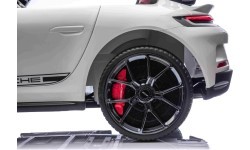 Vehicle Porsche 911 GT 3 STRONG White