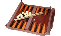 Ādas ceļojumu nardu spēle Roll & Play