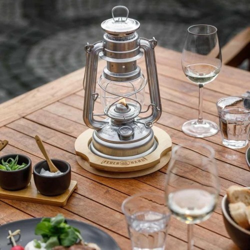 Feuerhand Hurricane gaismekļa paliktnis