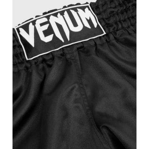 Шорты Muay Thai Venum Classic - черно-белые