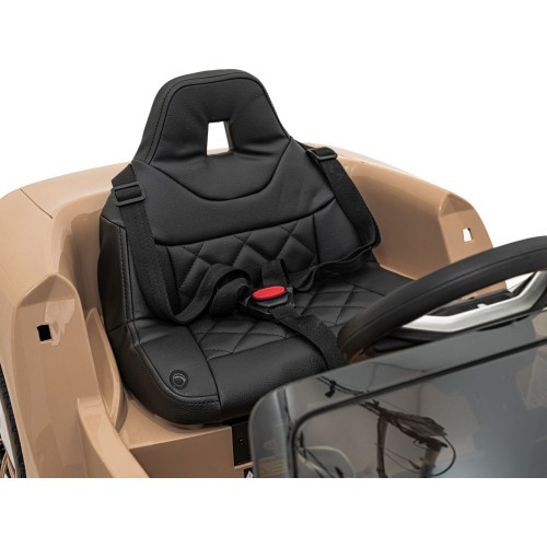 Elektromobilis BMW i4 Gold