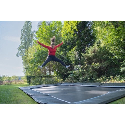 Iebūvējams sporta batuts EXIT Dynamic 244x427 cm, melns