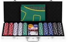 Blackjack pokera komplekts, 500 žetoni, 2 kāršu kavas, kauliņi, spēles paklājs, aizslēdzams futrālis