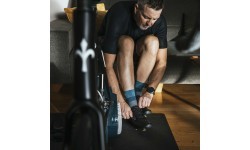 Šosejas riteņbraukšanas apavi FORCE ROAD REVOLT CARBON, izmērs 44 (melni)