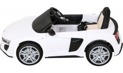 Vehicle Audi R8 LIFT White
