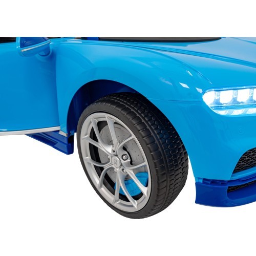 Bugatti Chiron Blue vehicle
