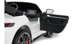 Электромобиль Porsche 911 GT3, белый
