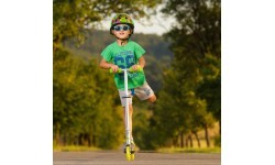 Skrejritenis WORKER Racer Urban Boy ar izgaismotiem riteņiem