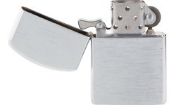 Ветрозащитная зажигалка MFH, матовый хром, без газа