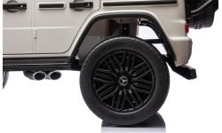 Mercedes Benz G63 AMG XXL vehicle White