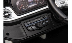 Mercedes Benz G63 AMG XXL vehicle White