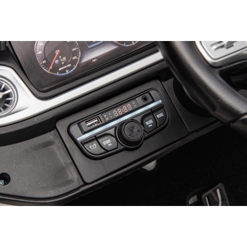 Mercedes Benz G63 AMG XXL vehicle White