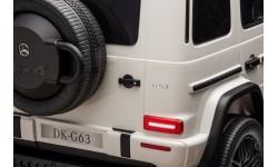 Mercedes Benz G63 AMG XXL vehicle White