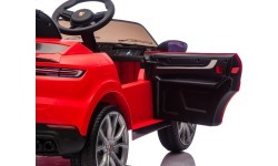 Электромобиль Porsche Cayenne, красный