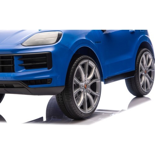 Elektromobilis Porsche Cayenne, zils