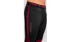Venum x Assassin's Creed Shadows vīriešu legingi Burgundy/Black
