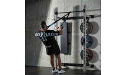 Pie sienas stiprināms bīdāms spēka statīvs ar soliņu KLT34 pelēks HMS Fitness