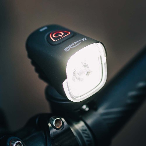 Priekšējais lukturis MagicShine MJ 900S // 1500 LM