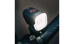 Priekšējais lukturis MagicShine MJ 900S // 1500 LM