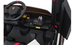 Elektromobilis Lamborghini Veneno, balts