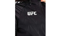 Sieviešu UFC Zenith by Venum melns cīņas vakara džemperis ar kapuci