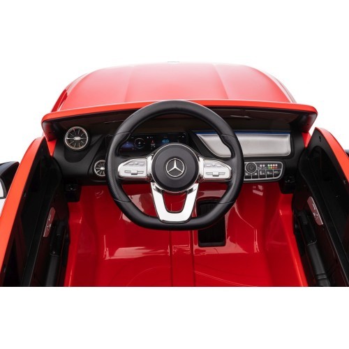 Elektromobilis Mercedes Benz EQA 250, sarkans