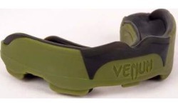 Zobu aizsargs Venum Predator, haki/melns