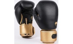 Боксёрские перчатки Venum Power 2.0, чёрные/золотые