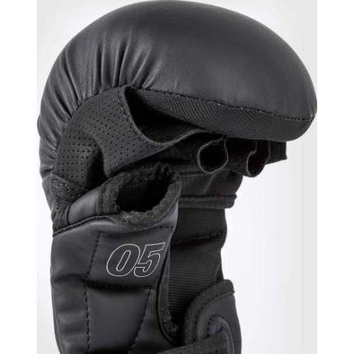 MMA cimdi Venum Impact Evo Sparring, melni